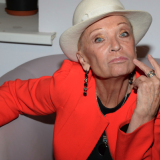 Николаев откровенно об интрижке с 82-летней Светличной: Любит симпатичных парней