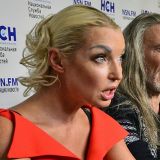 Россияне нашли подозрительный подтекст в любовном послании Джигурды к жене