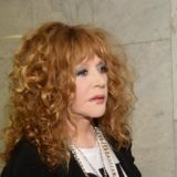 В Сеть попали кадры с изменившейся Пугачевой