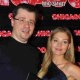 Асмус снялась в купальнике назло бывшему мужу