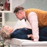 Когда жена изменила с другом, а квартиру залила канализация: спектакль 