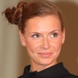 Кашляет, но не пьет антибиотики: Толкалина рассказала о болезни