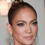 Терон, Лопес, Найтли: как макияж спасает звезд Голливуда