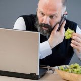 Как хирурги наживаются на пациентах в Инстаграм*