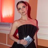 Почему Боярская постоянно без мужа