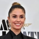 Назло бывшему: стройная Муцениеце вновь выступила на сцене