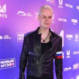 В новом клипе SHAMAN спел возле Кремля