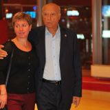 Этуш с неба все видит: вдова артиста лезет на стенку после услуг молодого парня