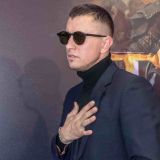 Дети Прилучного трогательно ухаживают за новорожденным братом