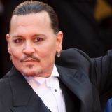 Депп сорвал бурные овации в Каннах после развода с Херд