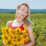 Уход за волосами летом: 3 простых шага для красоты и здоровья