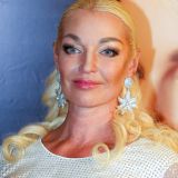 Волочкова задолжала почти 400 тысяч рублей после проигрыша в суде