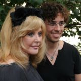 Экс-депутат о Пугачевой: Галкин* полностью поглотил, прожевал и выплюнул ее