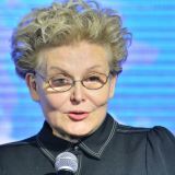 Малышева и проктолог объявили о последствиях неправильного лечения анальных трещин