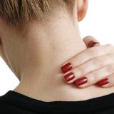 От раны до инфекции: мелкая ошибка при маникюре обходится слишком дорого