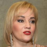 Уставшая Буланова после свадьбы сообщила радостную новость