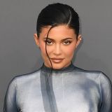 Сверкнувшая кольцом Кайли Дженнер спровоцировала разговоры о свадьбе с новым возлюбленным