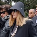 Пугачева покидает Израиль из-за антироссийского шабаша Вайкуле