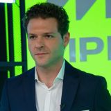 Актер Константин Крюков рассказал, на чем любит передвигаться по Москве