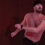 Петросян пришел на ледовое шоу с Костомаровым и остался в восторге