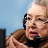 Татьяна Тарасова объяснила свое появление на линейке внука в инвалидной коляске