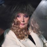 Убежавшую за границу Пугачеву пощадили: Пусть возвращается