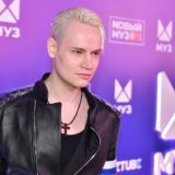 SHAMAN'a засняли с известным мужчиной. И вот кто это