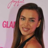 Снова вместе? Ирина Шейк прогулялась со светящимся от счастья бывшим 