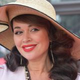 Подали в суд: банк потребовал у дочери Завортнюк крупную сумму за долги