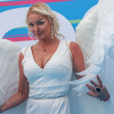 Задравшая ноги Волочкова подразнила снимками нового любовника