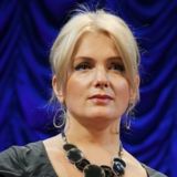 Помолодела на 20 лет: народ не признал резко изменившуюся Порошину