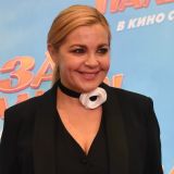 Устроила переполох: 45-летнюю Пегову поздравили с помолвкой