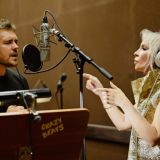 Замена уехавшей Пугачевой: красавец-актер Бикович стал певцом