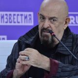 Не поддавшийся искушениям Шуфутинский отказался ехать за границу 