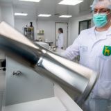 Собянин сообщил о росте производства лекарств в Москве почти на 50%