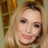 Мамина радость: родившая в 45 Орлова показала первые танцы ребенка