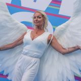 Вот такой еще не видели: исхудавшая Волочкова облачилась в 