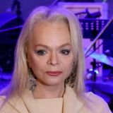 Народ разинул рты: Долина вышла в люди в необычном виде