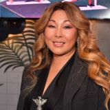 Анита Цой поздравила читателей 