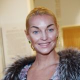 Показавшую себя без макияжа Волочкову высмеяли в Сети