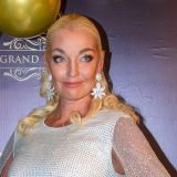 Жених уехал: Волочкова сделала заявление о сорвавшейся свадьбе