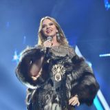 Певица Варвара поздравила читателей 