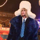 Сергей Зверев поздравил читателей 