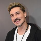 Сияющий от счастья Билан показал нового члена семьи