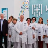 Собянин продлил программу обеспечения медработников форменной одеждой