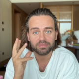 Скандальный блогер Косенко после видео с малышом в сугробе снова провинился