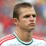 Уехал с двумя чемоданами: Тарасов оставил беременную жену с детьми