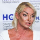 Признался, что влюблен: Волочкова назвала причину отказа от романа с Джимом Керри