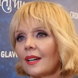 Никто не ожидал: невестка певицы Валерии повернулась к народу задом