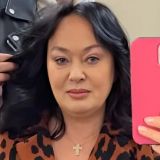 Взлохмаченную Гузееву заметили с парнем: пристроился сзади 